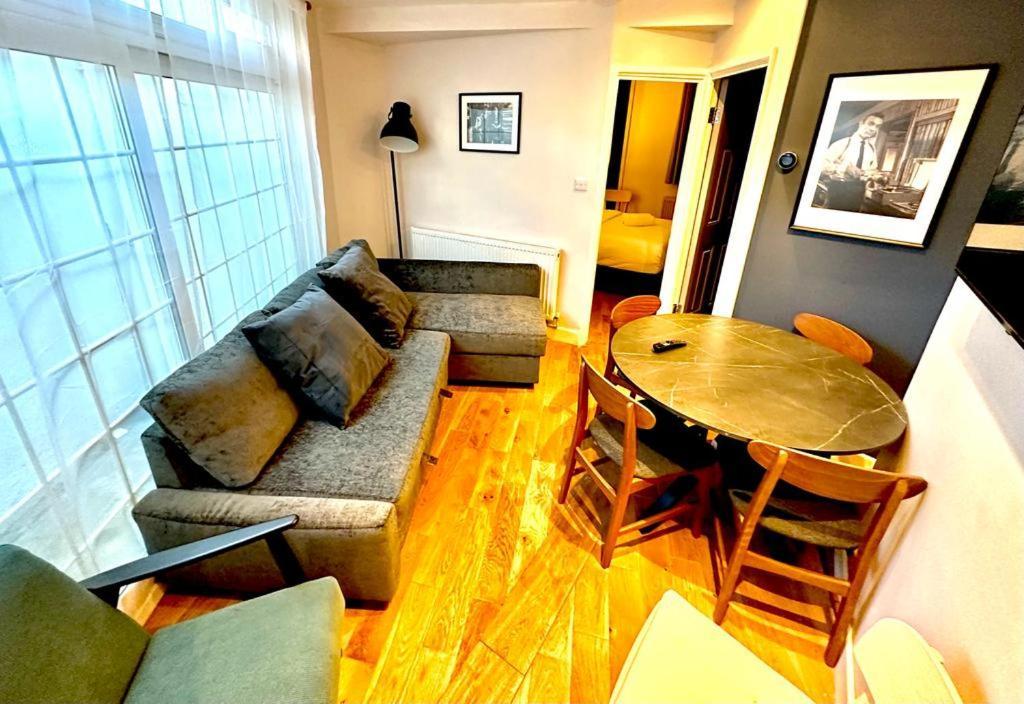 30 Secs To Euston Station Apartment Londra Exterior foto